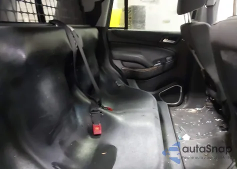 2015 Chevrolet Tahoe Commercial Fleet z USA, uszkodzony, nr VIN 1GNLC2EC2FR521820